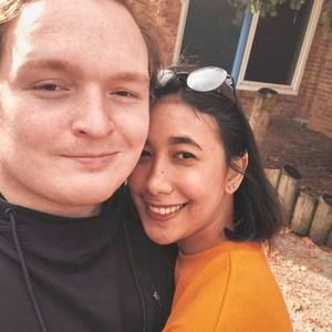 Meet your Posher, Deane